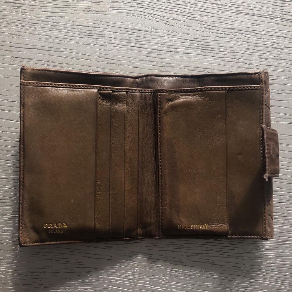 PRADA Wallet 4”1/2 x 3”1/2 - Picture 3 of 10